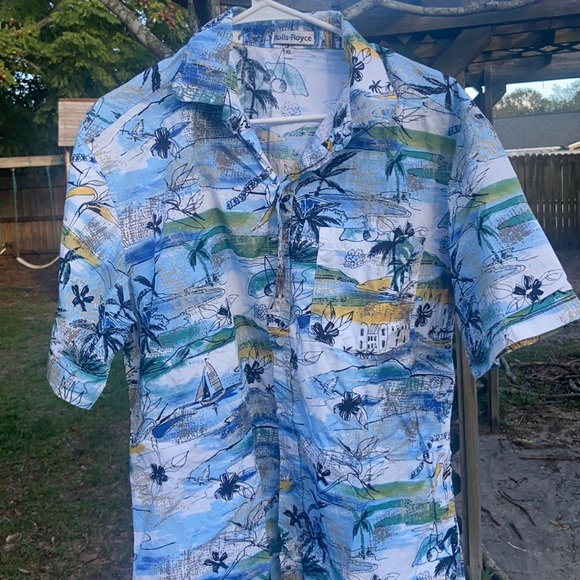 Rolls Royce island shirt - Picture 1 of 3